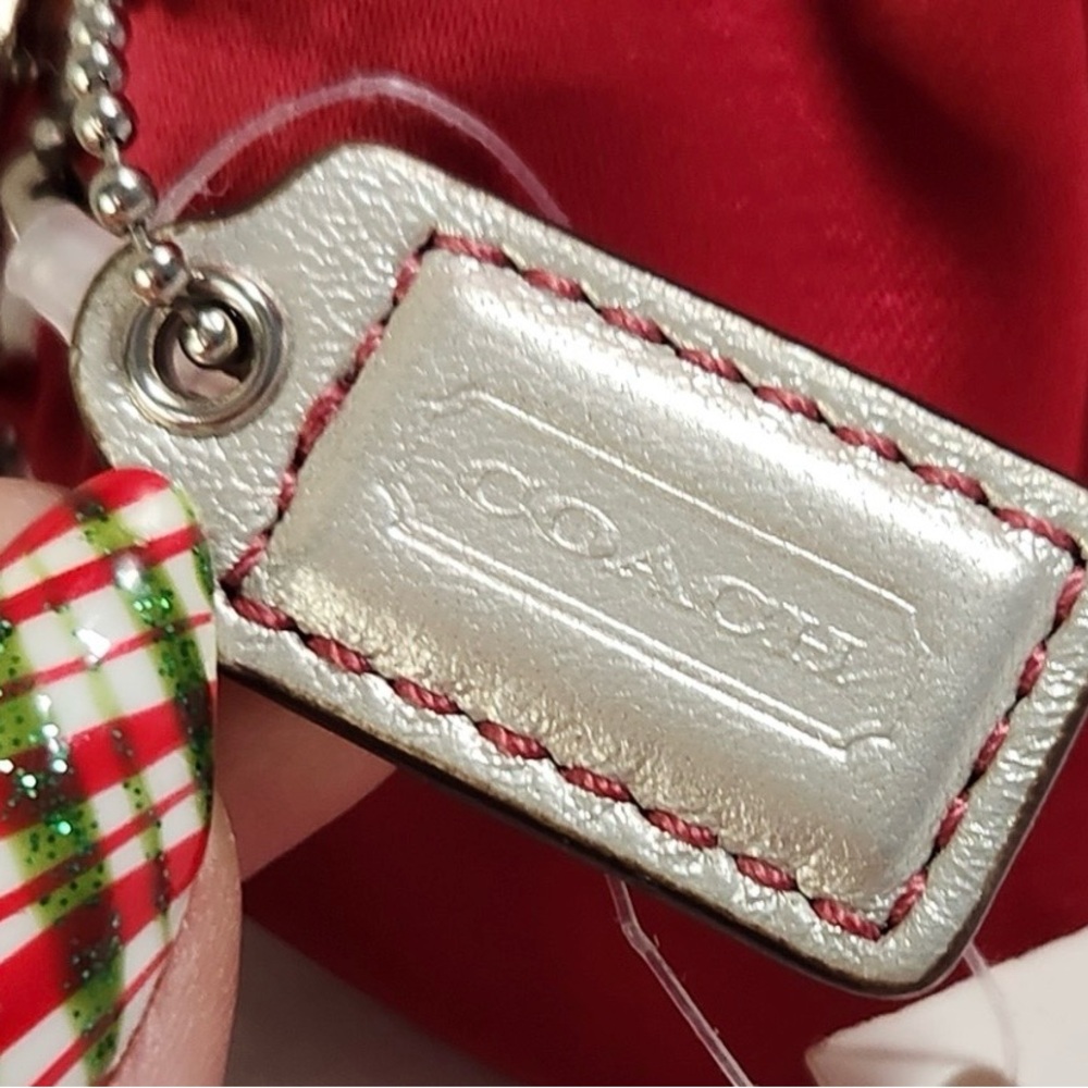 COACH KISS LOCK CLUTCH NWT - Picture 5 of 7